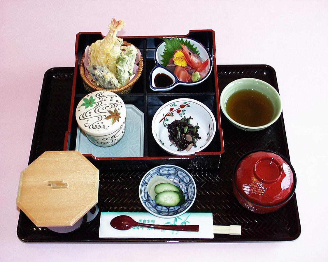 Kurikarajyuku Hotel Tsubata Zewnętrze zdjęcie